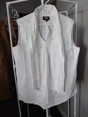 Lori Michaels Women's Cotton Sleeveless White Cropped Tie Front Side Zip Top
